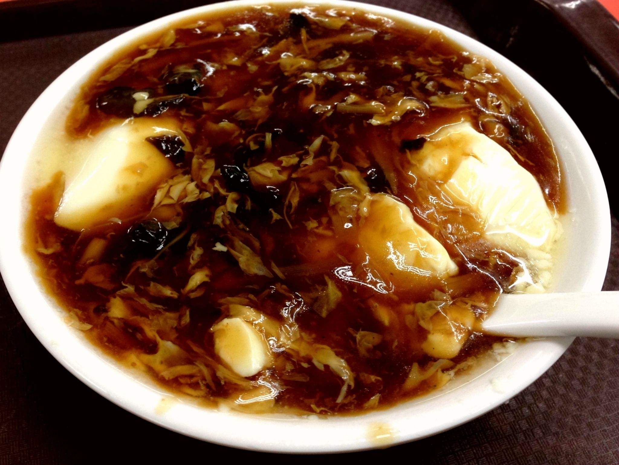 热腾腾的豆腐脑卤