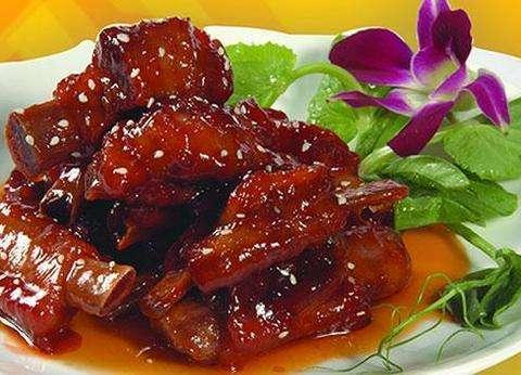 如何做出满屋飘香的酱脊骨