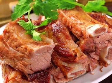 骨里香卤排骨的黄金配方与火候绝技​
